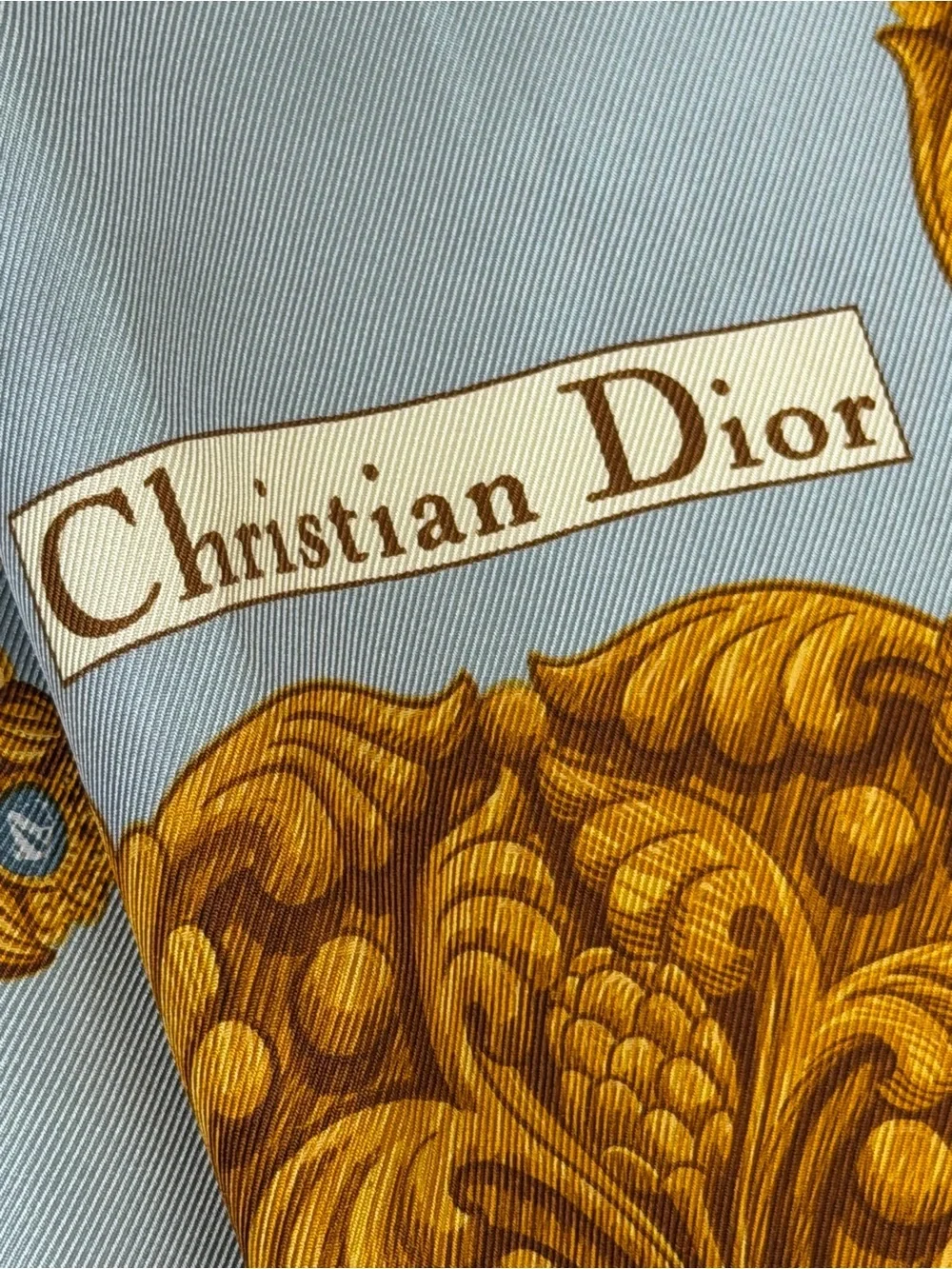 Dior silk beautiful